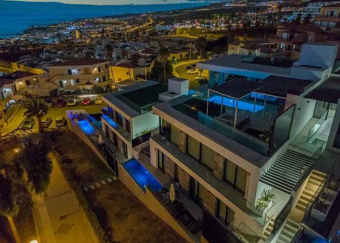 Lux D With Heated Pool, Ocean View فيلة أذيخي