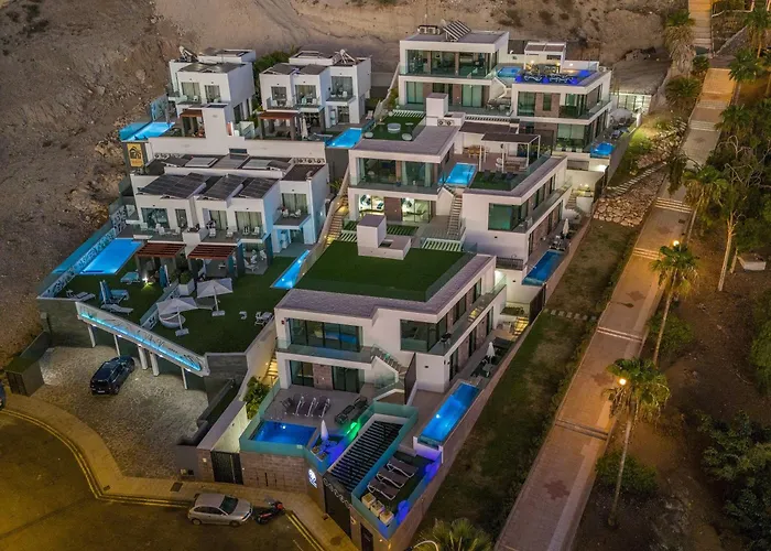 فيلة Lux D With Heated Pool, Ocean View أذيخي