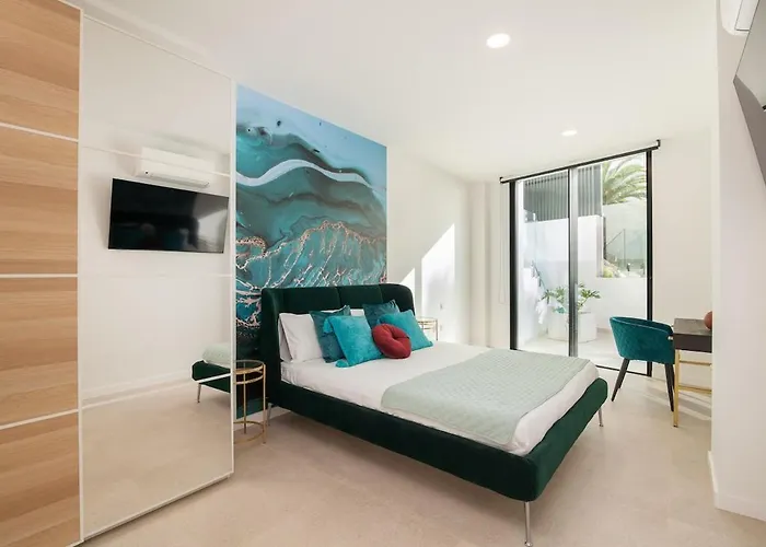 Lux D With Heated Pool, Ocean View וילה אדחה